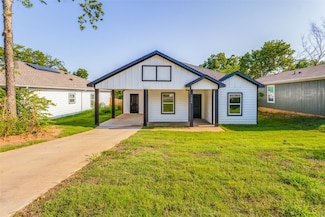 1209 W Johnson St, Denison, TX 75020