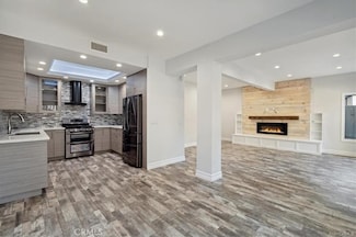 10831 Roycroft St Unit 72, Sun Valley, CA 91352