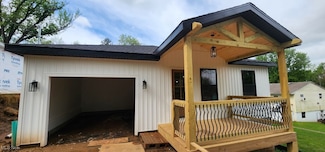 1404 15th St, Vienna, WV 26105