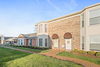 2113 River Chase Dr, Murfreesboro, TN 37128