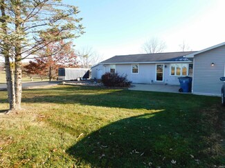 2770 N 825 E, Churubusco, IN 46723
