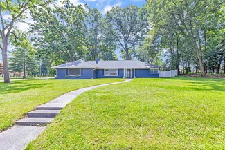 1603 Shoemaker Dr, Jackson, MI 49203