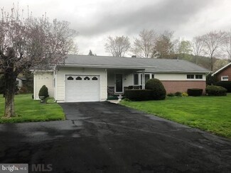 605 Arnold Ave, Clearfield, PA 16830