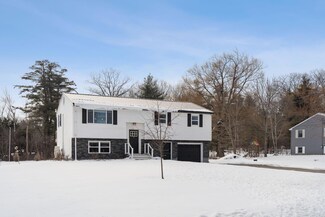 10 Shirley Ln, Gorham, ME 04038