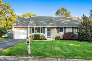 239 Tackle Ave, Manahawkin, NJ 08050