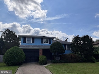 7 Academy Dr, Stratford, NJ 08084