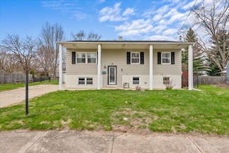 341 N Forest Ave, Batavia, IL 60510