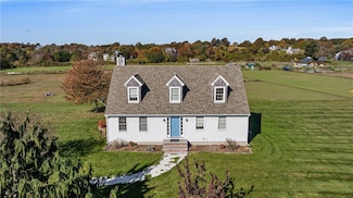 62 Howland Ave, Middletown, RI 02842