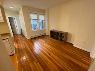 9 Grove St Unit 2, Boston, MA 02114