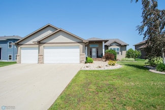 1218 35th Street Cir S, Moorhead, MN 56560
