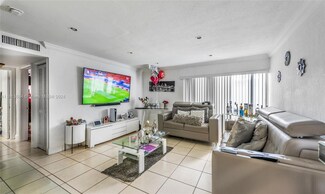 7256 SW 94th Place Unit A7, Miami, FL 33173