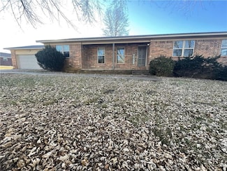 127 N Church St, Goshen, AR 72735