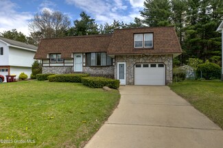 1033 St Lucille Dr, Schenectady, NY 12306