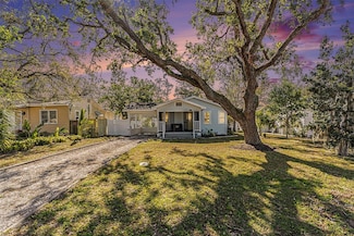 1433 Pine St, Clearwater, FL 33756