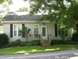 318 W Jamestown Rd, Jamestown, PA 16134
