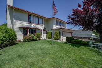 768 Saint Thomas Pkwy, Redding, CA 96003