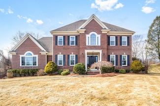 24 Red Gate Ln, Franklin, MA 02038
