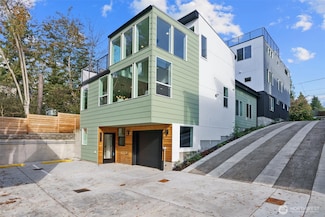 12015 36th Ave NE Unit B, Seattle, WA 98125