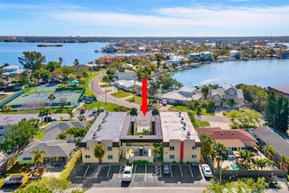 2704 2nd St Unit 2, Indian Rocks Beach, FL 33785