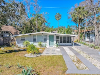 3820 Lakeshore Dr, Tampa, FL 33604