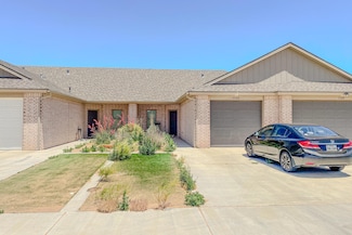 1122 N 7th St, Wolfforth, TX 79382