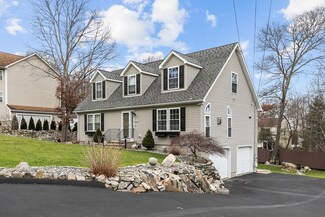 780 Dickinson St, Fall River, MA 02721