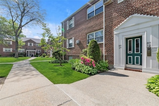 89-12 155th Ave Unit 1, Howard Beach, NY 11414