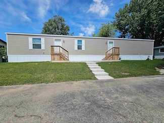 601 N Main St Unit 11, Fall River, WI 53932