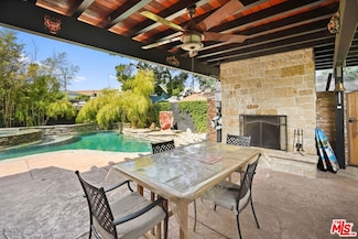 5324 Irvine Ave, North Hollywood, CA 91601