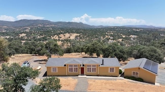 10502 Enramada Dr, La Grange, CA 95329
