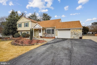 13201 Locksley Ln, Silver Spring, MD 20904