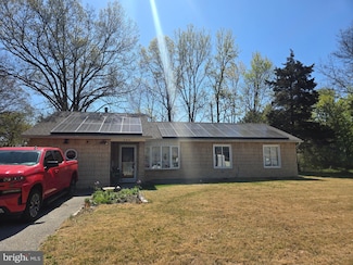 111 Wisteria Ln, Penns Grove, NJ 08069