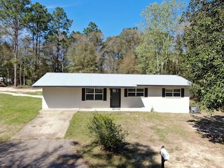 116 Cora Lee Ln, Defuniak Springs, FL 32433