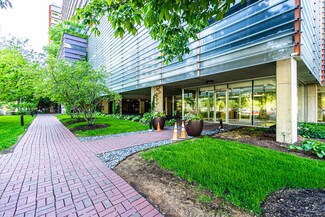 800 Elgin Rd Unit 1005, Evanston, IL 60201
