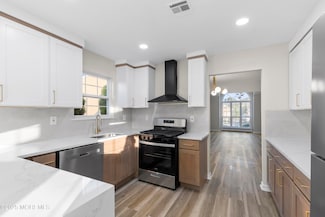 14 Gwyn Ct, Toms River, NJ 08757