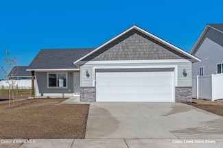6295 W Bowmore Ln, Rathdrum, ID 83858