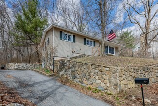 73 Borough St, Torrington, CT 06790