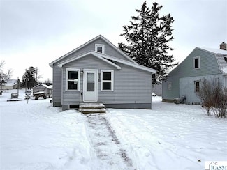 915 S Valley St, New Ulm, MN 56073