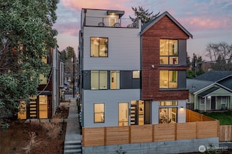 10036 Stone Ave N, Seattle, WA 98133