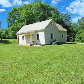 2240 Lee Land Rd, Gainesville, GA 30507