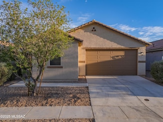 8547 W Finch Ln, Tucson, AZ 85757