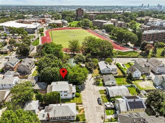 15 Balmoral Ave, Providence, RI 02908