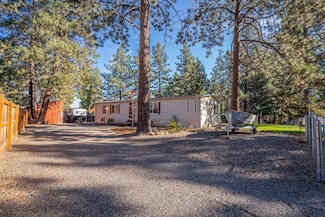 61099 Chuckanut Dr, Bend, OR 97702