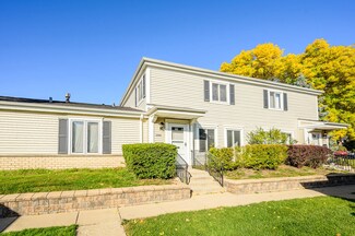 1395 Quaker Ln Unit 131B, Prospect Heights, IL 60070