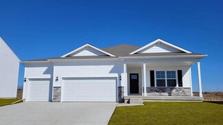 2705 Brook View Dr, Des Moines, IA 50317
