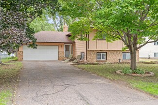 8484 Sunnyside Rd, New Brighton, MN 55112