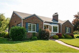 302 Irving Blvd, Chicago Heights, IL 60411