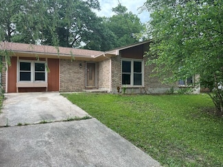 6215 Parker Dr, Columbus, GA 31907