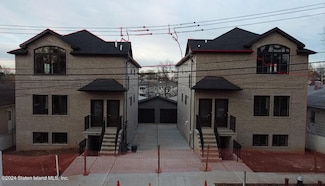 51 Marble St, Staten Island, NY 10314