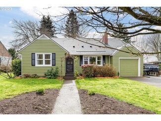 8800 NE Siskiyou St, Portland, OR 97220
